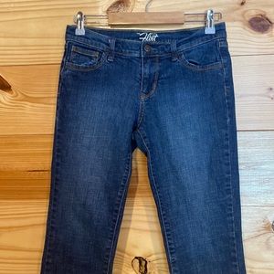 Flirty old navy capri